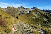 67 Salendo per Cima Lemma con vista in Valegino, Cadelle e Laghi di Porcile